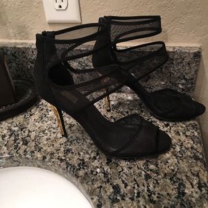 Forever 21 Black heels 6.5